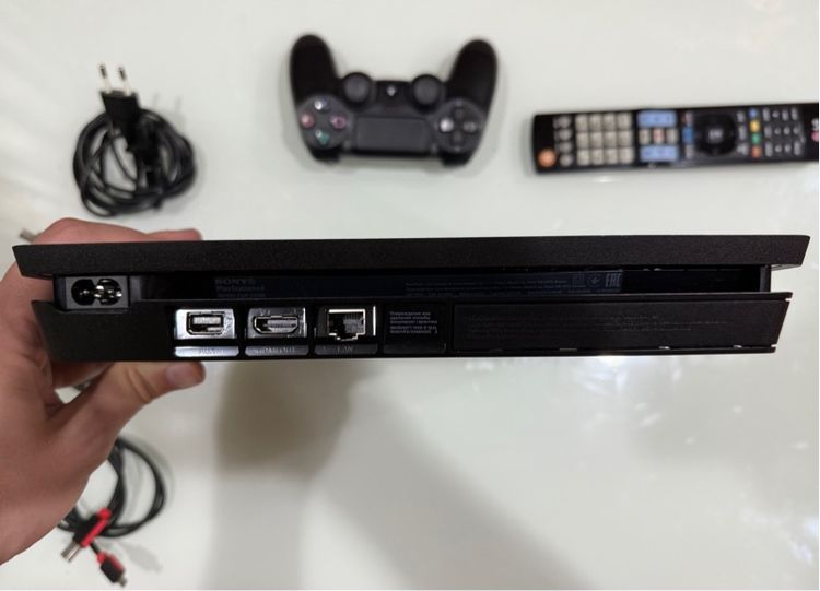 PlayStation 4 (slim) (1TB). รูปที่ 3