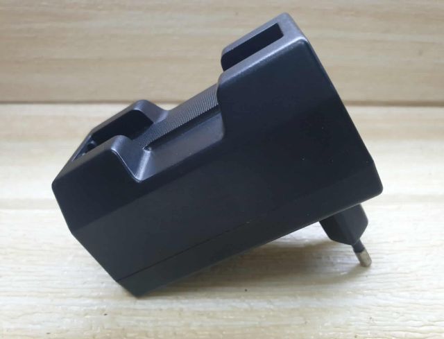 ขายที่ชาร์จแบตหมากฝรั่ง SONY  BC 7SY Made in Korea ไฟ220vใช้กับแบตหมากฝรั่งไซร์มาตรฐานได้ทุกยี่ห้อ รูปที่ 5