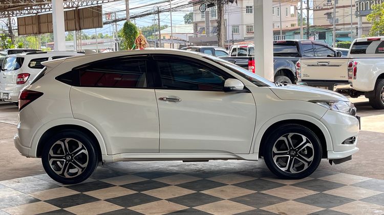 Honda HR-V 2016 1.8 E Limited Utility-car เบนซิน ไม่ติดแก๊ส เกียร์อัตโนมัติ ขาว รูปที่ 4