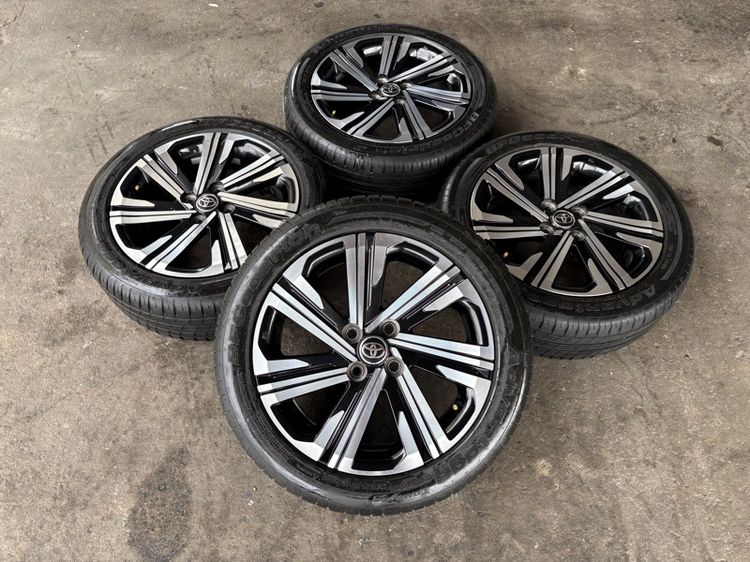 ล้อแม็กขอบ16 TOYOTA YARIS ใส่ VIOS ได้เลยจ้า สภาพสวยมากๆ พร้อมยางBFGOODRICH195-50-16 ปี22 ปีแท้