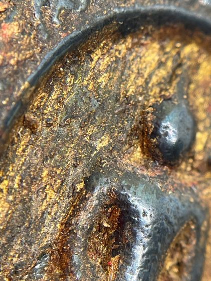 ขายแล้ว พระสมเด็จพิมพ์ใหญ่ ซุ้มครอบแก้วลายไทย เนื้อเมกะพัด – หลังฝังแร่ทอง พร้อมสมเด็จโตลงรักปิดทอง ผิวเดิมสวย  รูปที่ 8