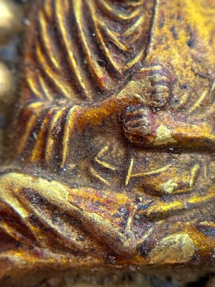 ท้าวเวสสุวรรณ เนื้อเมกะพัด หลังสมเด็จโต ประดับแร่ทอง ลงรักปิดทอง ผิวเดิมสวยเด่น พุทธคุณครบทั้งคุ้มครอง-โชคลาภ เหมาะแก่การสะสมและบูชา รูปที่ 12