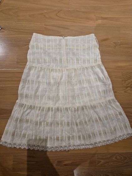 กระโปรงลูกไม้ยาวคลุมเข่า รูปที่ 2