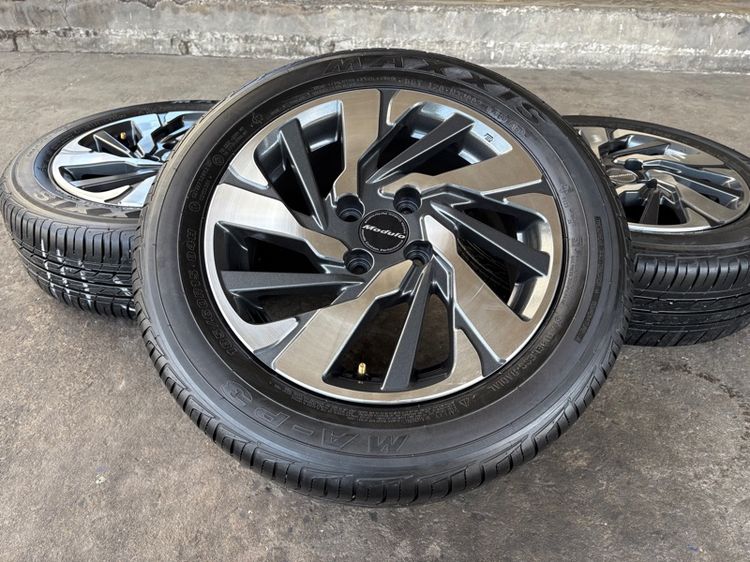 ล้อแม็กขอบ15 HONDA MODULO ใส่ CITY JAZZ ได้เลยจ้า (ล้อทำสีมาใหม่เพื่อความสวยงาม ไม่มีซ่อม) พร้อมยางMAXXIS185-60-15 ปี24 ปีแท้  รูปที่ 3