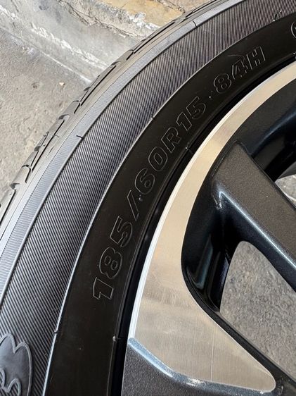 ล้อแม็กขอบ15 HONDA MODULO ใส่ CITY JAZZ ได้เลยจ้า (ล้อทำสีมาใหม่เพื่อความสวยงาม ไม่มีซ่อม) พร้อมยางMAXXIS185-60-15 ปี24 ปีแท้  รูปที่ 8