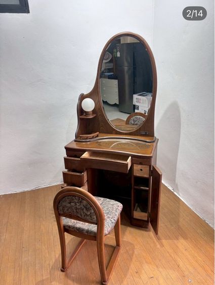 🔥 🇯🇵 โต๊ะเครื่องแป้งสภาพโดยรวมยังดีมากวัสดุดีแข็งแรงน่าใช้แนะนำเลยค่ะมาไกลจากญี่ปุ่นเลยไม้สีสวยวางมุมก็สวยค่ะ รูปที่ 2
