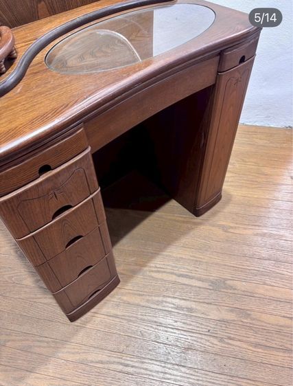 🔥 🇯🇵 โต๊ะเครื่องแป้งสภาพโดยรวมยังดีมากวัสดุดีแข็งแรงน่าใช้แนะนำเลยค่ะมาไกลจากญี่ปุ่นเลยไม้สีสวยวางมุมก็สวยค่ะ รูปที่ 5