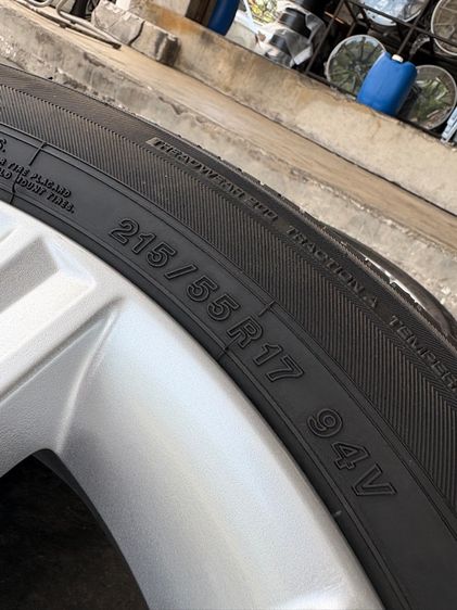 ล้อแม็กขอบ17 TOYOTA CAMRY (ล้อทำสีมาใหม่เพื่อความสวยงาม ไม่มีซ่อม) พร้อมยางYOKOHAMA215-55-17 ปี23 ปีแท้ รูปที่ 8