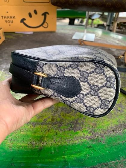 Gucci monogram crossbody bag รูปที่ 6