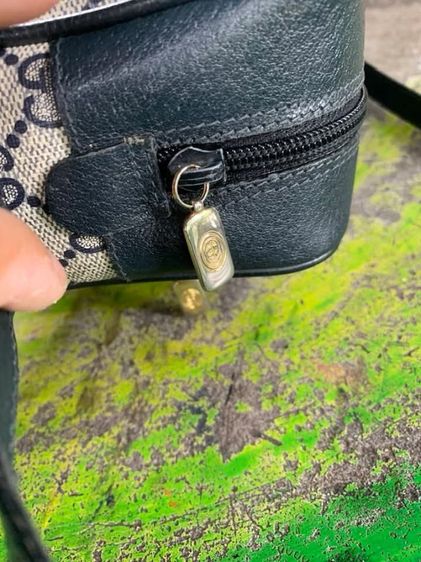Gucci monogram crossbody bag รูปที่ 7