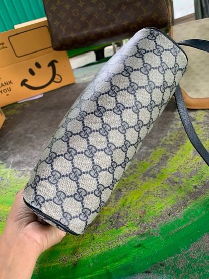 Gucci monogram crossbody bag รูปที่ 5