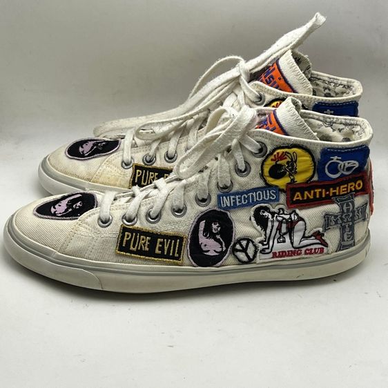 รองเท้า FUCK THA POLICIE แท้ 💯 เบอร์ 42 cm 27 คนเท้า 26.5-27.5 cm ใส่ได้ครับ สภาพดีมาก ติดอาร์มสวยตัดเย็บดีมากพื้นเต็ม ทรงสวยครับ รูปที่ 2