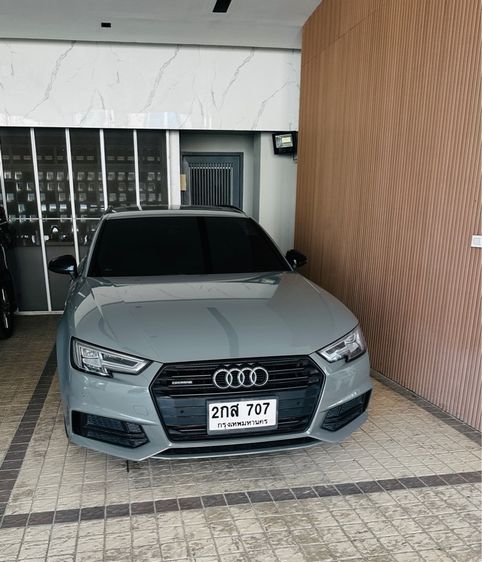 รถ Audi Audi A4  2.0 สี เทา