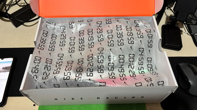 Nike Vaporfly Next 4 10us 44 28cm ของใหม่ ป้ายห้อย ซื้อจากร้าน Avarin รูปที่ 10