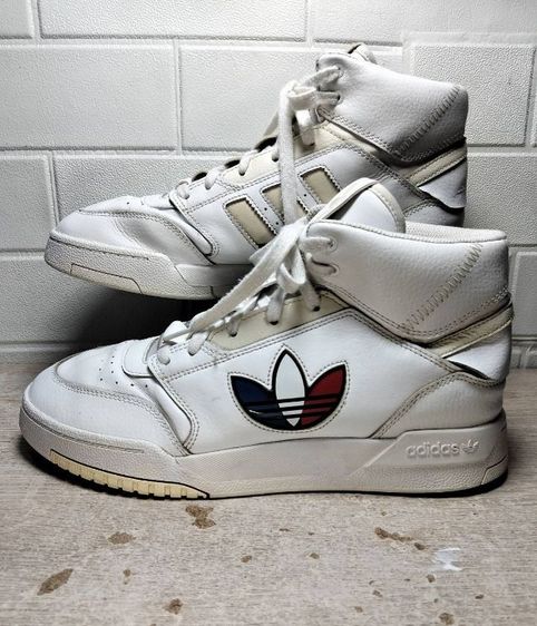 รองเท้ากีฬาหุ้มข้อมือสอง adidas เบอร์ 42 ยาว 26.5cm .สภาพดี พร้อมใช้งาน