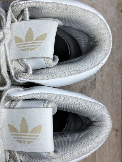 รองเท้ากีฬาหุ้มข้อมือสอง adidas เบอร์ 42 ยาว 26.5cm .สภาพดี พร้อมใช้งาน รูปที่ 3