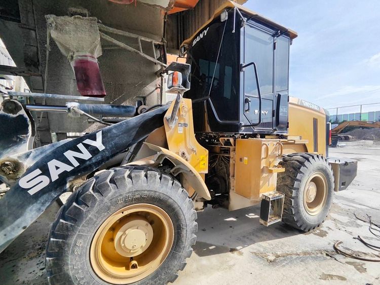 รถตักล้อยาง ยี่ห้อ SANY รุ่น SW936K1 มือสอง สภาพดี รูปที่ 7