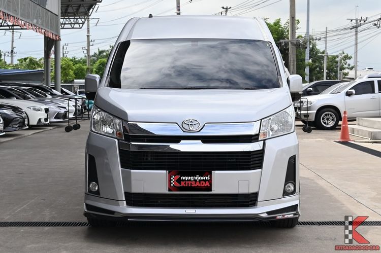 Toyota Commuter 2022 2.8 Van ดีเซล ไม่ติดแก๊ส เกียร์อัตโนมัติ บรอนซ์เงิน รูปที่ 2
