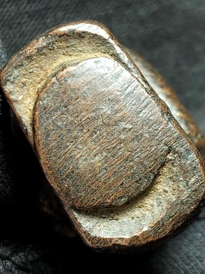 พระปิดตาเนื้อโลหะหล่อครับ รูปที่ 8