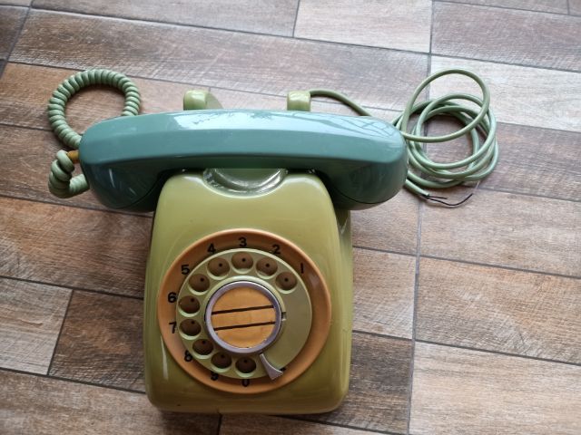 โทรศัพท์โบราณ สำหรับสะสม รูปที่ 3