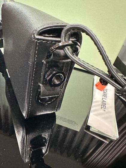 Off-White mini clip flap bag รูปที่ 3
