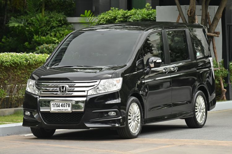 Honda Stepwagon 2013 2.0 JP Van เบนซิน ไม่ติดแก๊ส เกียร์อัตโนมัติ ดำ