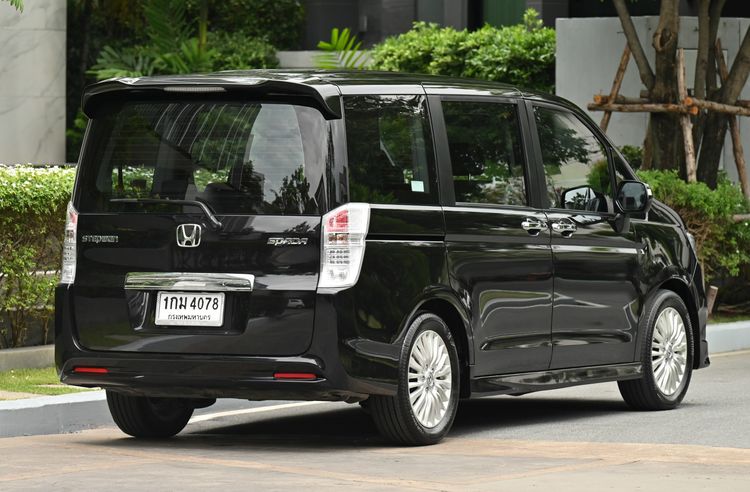 Honda Stepwagon 2013 2.0 JP Van เบนซิน ไม่ติดแก๊ส เกียร์อัตโนมัติ ดำ รูปที่ 4