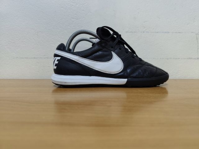 Nike ร้อยปุ่ม Premier 2 tf 40.5 25.0 แท้ มือสอง รูปที่ 3