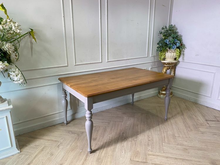 ชุดโต๊ะอาหาร 6 ที่นั่ง ท็อปไม้ เก้าอี้ เบาะผ้า สีครีม ยี่ห้อ Jelly Beans รูปที่ 3