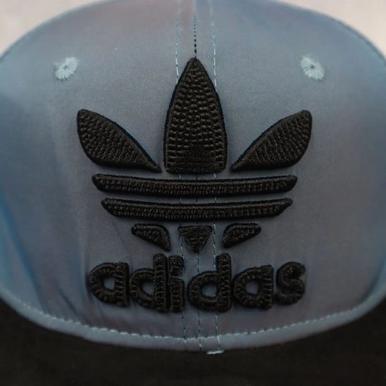 หมวกแบรนด์สองสี Adidas รูปที่ 2