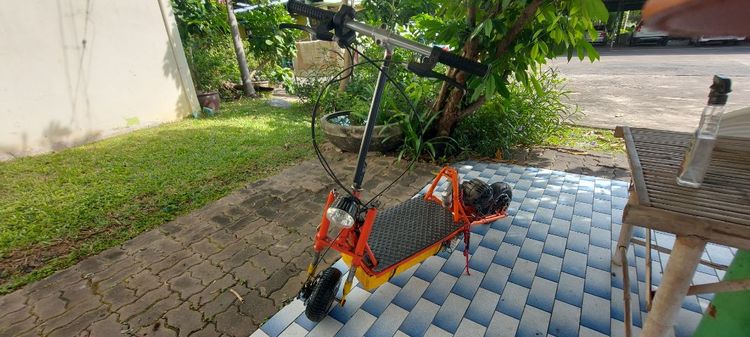 สกูดเตอร์ไฟฟ้า งานประดิษฐ์