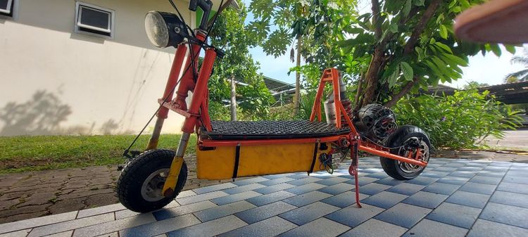 สกูดเตอร์ไฟฟ้า งานประดิษฐ์ รูปที่ 2
