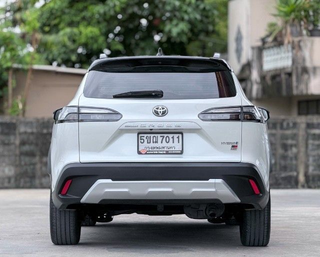 Toyota Corolla Cross 2023 1.8 Hybrid Premium Safety ไฮบริด เกียร์อัตโนมัติ ขาว รูปที่ 4