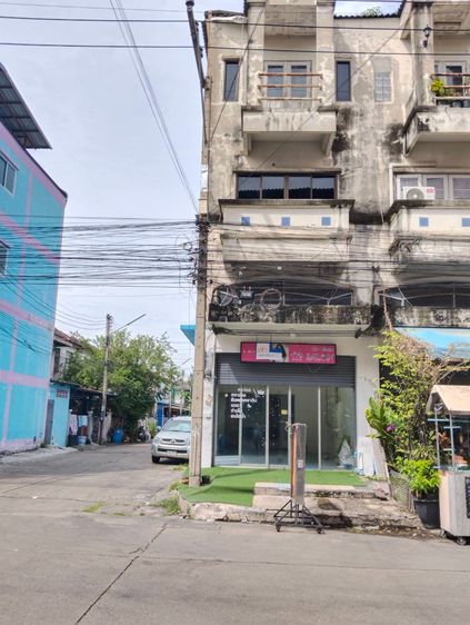 ให้เช่า  อาคารพาณิชย์ 3.5 ชั้นห้องหัวมุม
