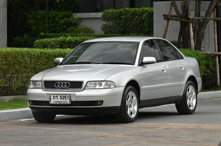 รถ Audi Audi A4  1.8 สี บรอนซ์เงิน