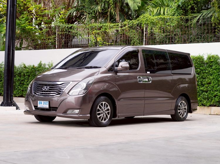 Hyundai H-1 2015 2.5 GRAND STAREX Utility-car ดีเซล ไม่ติดแก๊ส เกียร์อัตโนมัติ น้ำตาล รูปที่ 3