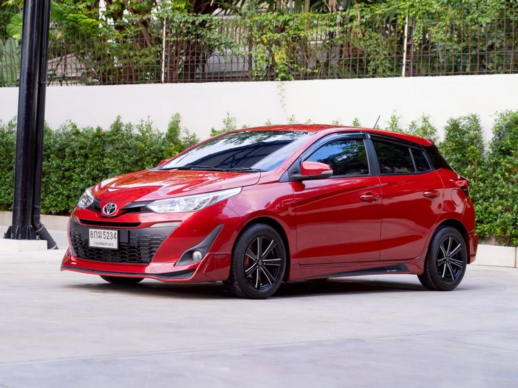 Toyota Yaris 2018 1.2 E Sedan เบนซิน ไม่ติดแก๊ส เกียร์อัตโนมัติ แดง รูปที่ 3