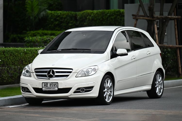 รถ Mercedes-Benz B-Class B180 CDI สี ขาว