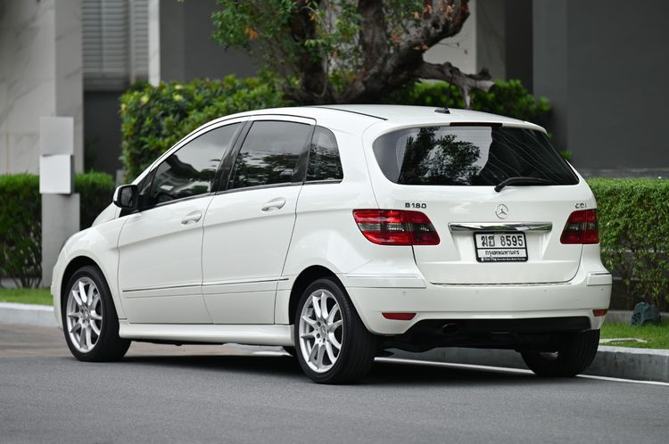 Mercedes-Benz B-Class 2009 B180 CDI Sedan ดีเซล ไม่ติดแก๊ส เกียร์อัตโนมัติ ขาว รูปที่ 3