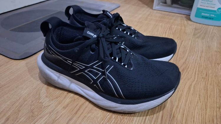 ส่งต่อรองเท้าวิ่ง Asics Gel-Nimbus25 ผู้หญิง สีดำ รูปที่ 3