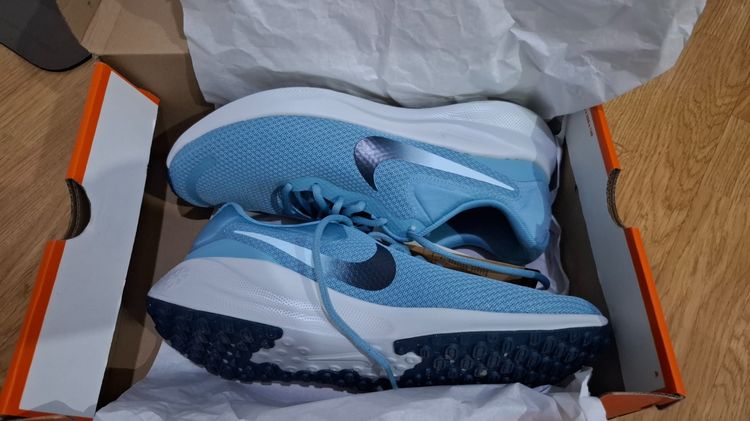 รองเท้าวิ่ง Nike Revolution 7 Unisex สีฟ้า มือหนึ่งสภาพใหม่ พร้อมกล่อง รูปที่ 2
