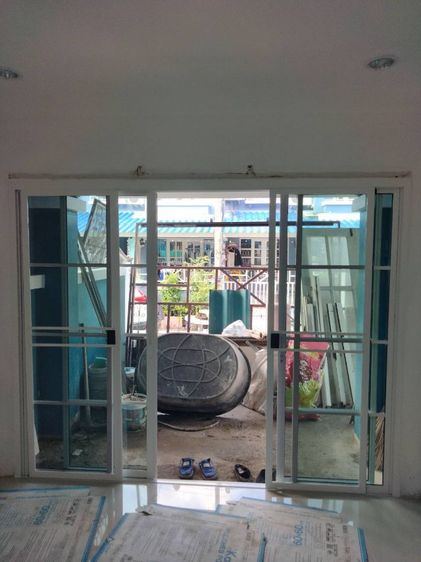 รับติดตั้งกระจกอลูมิเนียม รับเหมาต่อเติม รีโนเวท ครบวงจร รูปที่ 11