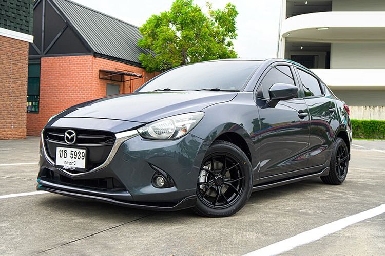 รถ Mazda Mazda 2 1.3 High สี ดำ