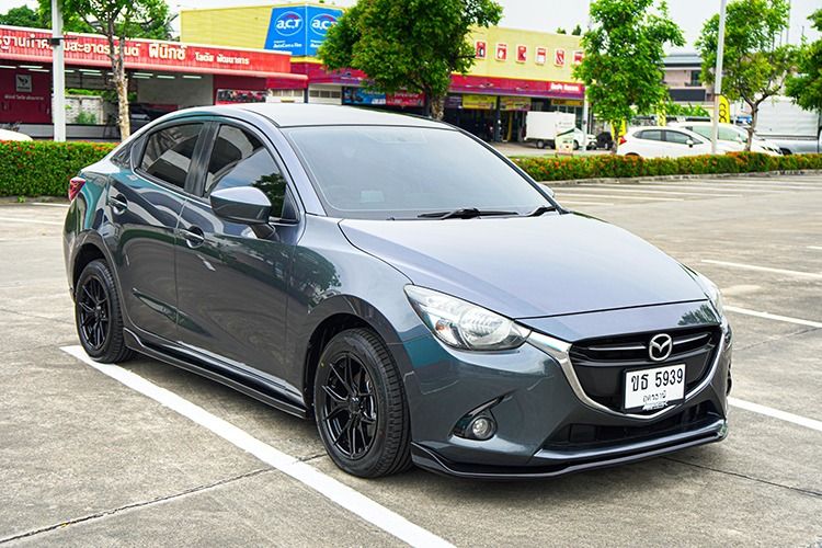 Mazda Mazda 2 2016 1.3 High Sedan เบนซิน ไม่ติดแก๊ส เกียร์อัตโนมัติ ดำ รูปที่ 3