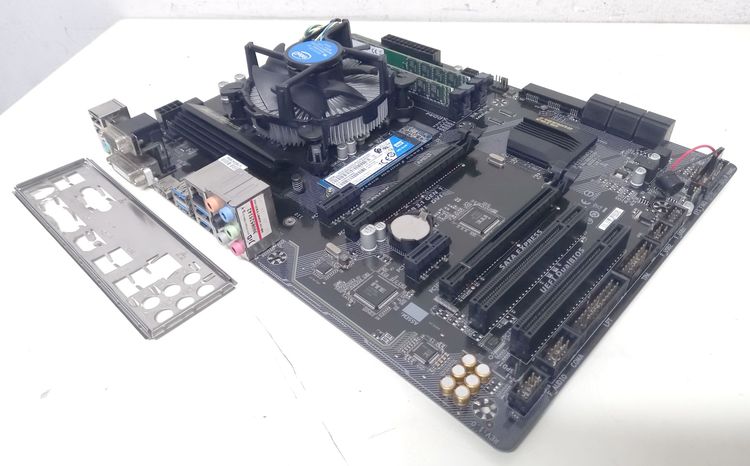 Intel CORE i5 Gen7 7500 เมนบอร์ด 1151 GIGABYTE GA-B250-HD3 SSD WD 250GB RAM DDR4 8GB รูปที่ 2