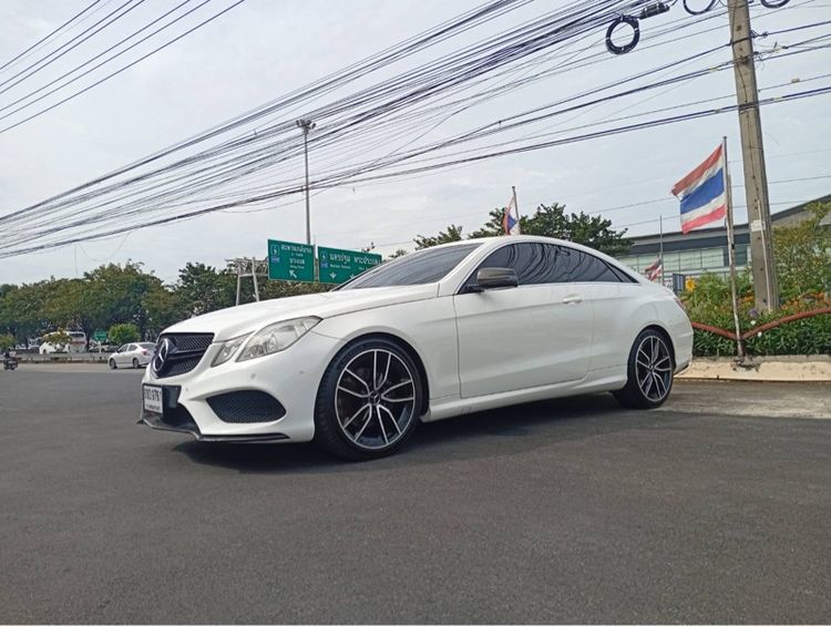 Mercedes-Benz E-Class 2011 E200 Sedan เบนซิน ไม่ติดแก๊ส เกียร์อัตโนมัติ ขาว รูปที่ 2