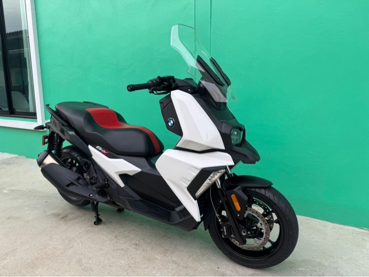BMW C400X สีขาว ปี19จด22 วิ่ง10,000โล รูปที่ 2