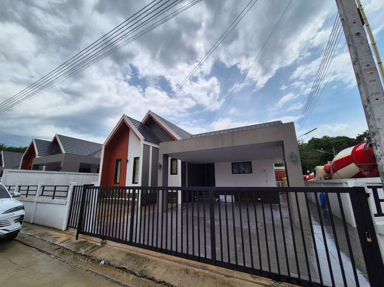 ขายบ้านระยอง บ้านค่าย หมู่บ้านวโรรส 12