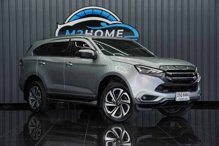 Isuzu MU-X 2021 3.0 Ultimate AT 4WD Utility-car ดีเซล เกียร์อัตโนมัติ บรอนซ์เงิน รูปที่ 3