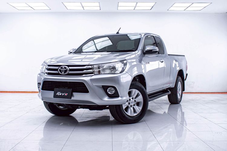 รถ Toyota Hilux Revo 2.4 E Prerunner สี เทา